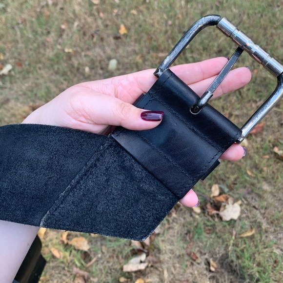 Funky Vintage Leather Oversized Waist Belt - Picture 15 of 16